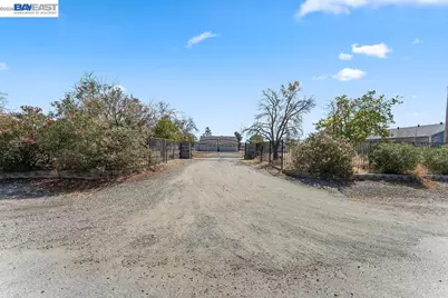 4767 Bel Roma Rd, Livermore, CA 94551 - Photo 2
