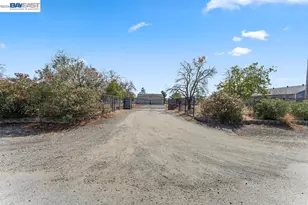 4767 Bel Roma Rd, Livermore, CA 94551 - Photo 2