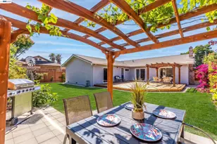 38475 Jacaranda Dr, Newark, CA 94560 - Photo 32