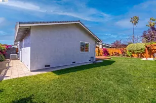 38475 Jacaranda Dr, Newark, CA 94560 - Photo 34