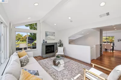611 Harbor Rd, Alameda, CA 94502 - Photo 20