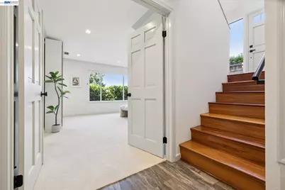 611 Harbor Rd, Alameda, CA 94502 - Photo 44