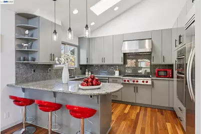 611 Harbor Rd, Alameda, CA 94502 - Photo 32