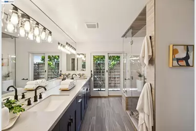 611 Harbor Rd, Alameda, CA 94502 - Photo 48