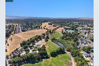 1454 Newhall Parkway, Concord, CA 94521 - Photo 40