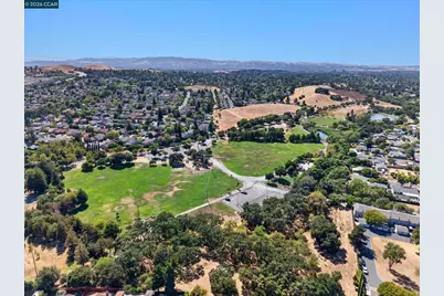 1454 Newhall Parkway, Concord, CA 94521 - Photo 38