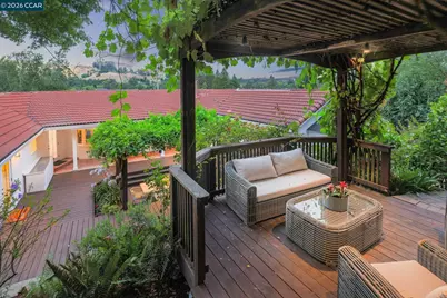 10 Darnby Ct, Orinda, CA 94563 - Photo 44