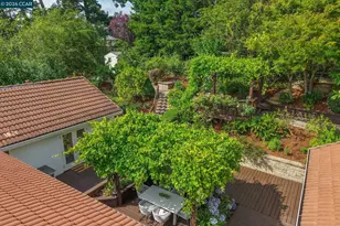 10 Darnby Ct, Orinda, CA 94563 - Photo 48