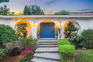 10 Darnby Ct, Orinda, CA 94563 - Photo 2