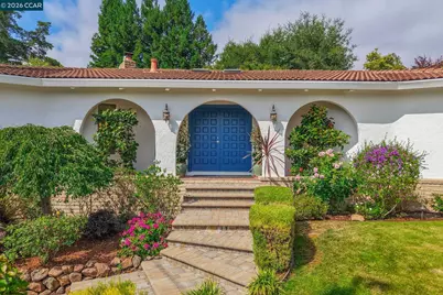 10 Darnby Ct, Orinda, CA 94563 - Photo 6