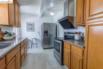 2081 Brook St, Concord, CA 94520 - Photo 10