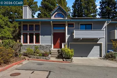 5 Via Barcelona, Moraga, CA 94556 - Photo 2