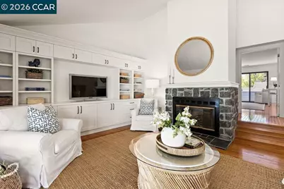 5 Via Barcelona, Moraga, CA 94556 - Photo 18