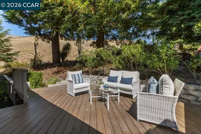 5 Via Barcelona, Moraga, CA 94556 - Photo 36