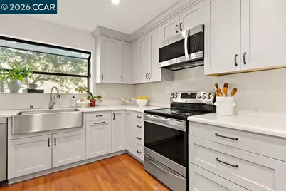 5 Via Barcelona, Moraga, CA 94556 - Photo 12