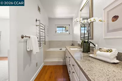 5 Via Barcelona, Moraga, CA 94556 - Photo 24