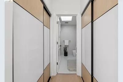 1370 Hearst Ave, Berkeley, CA 94702 - Photo 34