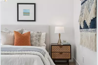 1370 Hearst Ave, Berkeley, CA 94702 - Photo 20