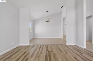 247 Sparrow Dr, Hercules, CA 94547 - Photo 8