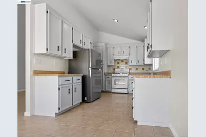 247 Sparrow Dr, Hercules, CA 94547 - Photo 40