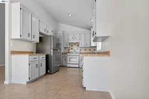 247 Sparrow Dr, Hercules, CA 94547 - Photo 40