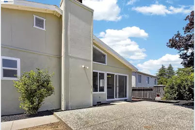 247 Sparrow Dr, Hercules, CA 94547 - Photo 32