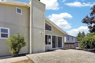 247 Sparrow Dr, Hercules, CA 94547 - Photo 32