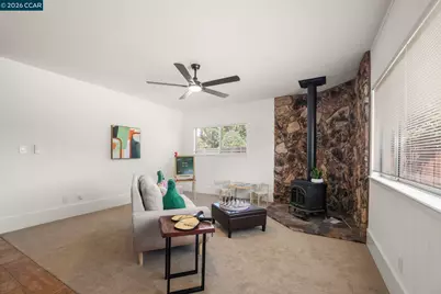 19 Mardock Ct, Pleasant Hill, CA 94523 - Photo 8