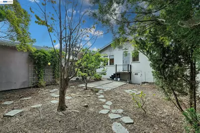 1211 Cedar St, Berkeley, CA 94702 - Photo 24