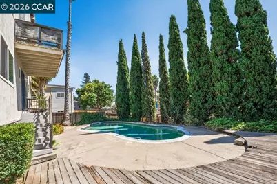 2210 Orange St, Martinez, CA 94553 - Photo 30