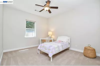 5661 Oakmont Ct, Discovery Bay, CA 94505 - Photo 32