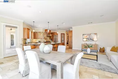 5661 Oakmont Ct, Discovery Bay, CA 94505 - Photo 16