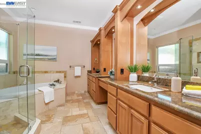 5661 Oakmont Ct, Discovery Bay, CA 94505 - Photo 24