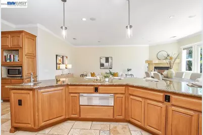 5661 Oakmont Ct, Discovery Bay, CA 94505 - Photo 12