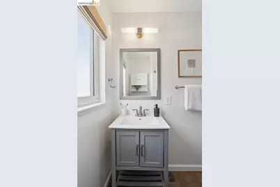 8427 Ney Ave, Oakland, CA 94605 - Photo 28