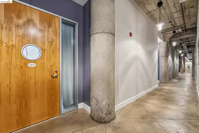 201 4th St #302, Oakland, CA 94607 - Photo 2
