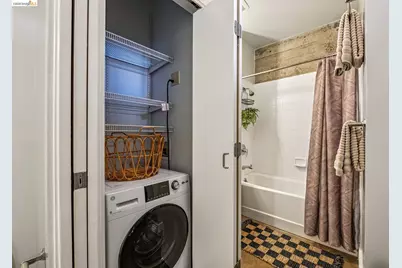 201 4th St #302, Oakland, CA 94607 - Photo 30