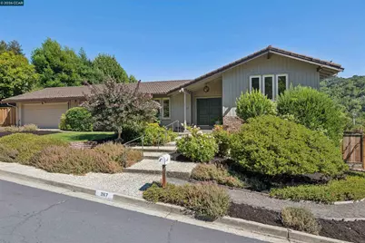 267 Fernwood Dr, Moraga, CA 94556 - Photo 1