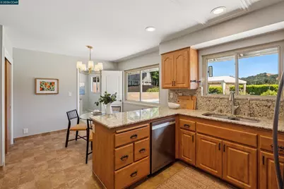 267 Fernwood Dr, Moraga, CA 94556 - Photo 8