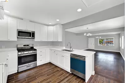 1055 105th Ave, Oakland, CA 94603 - Photo 14