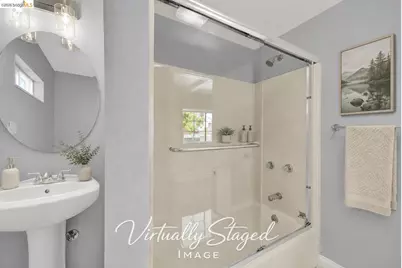 1055 105th Ave, Oakland, CA 94603 - Photo 28