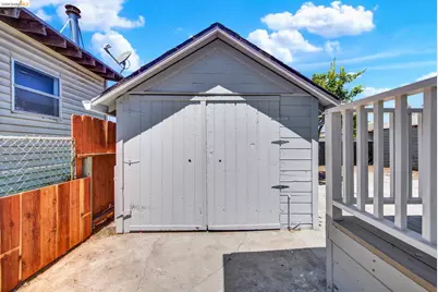1055 105th Ave, Oakland, CA 94603 - Photo 52