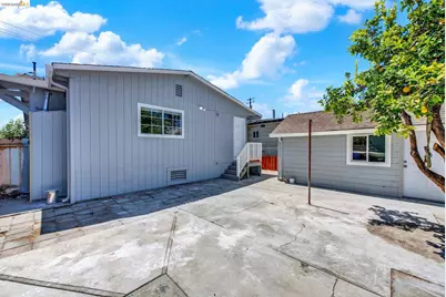 1055 105th Ave, Oakland, CA 94603 - Photo 44