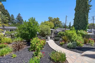 42 Mayo Ln, Walnut Creek, CA 94597 - Photo 2
