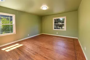 350 Strand Ave, Pleasant Hill, CA 94523 - Photo 8