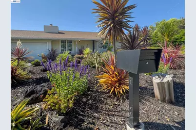 350 Strand Ave, Pleasant Hill, CA 94523 - Photo 16
