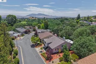 135 St Germain Ln, Pleasant Hill, CA 94523 - Photo 52