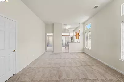473 Desert Gold Ter, Brentwood, CA 94561 - Photo 6