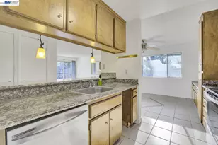 400 Davis, San Leandro, CA 94577 - Photo 6