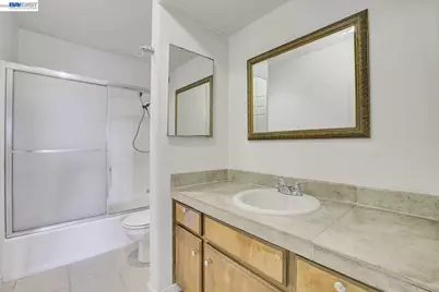 400 Davis #301, San Leandro, CA 94577 - Photo 16